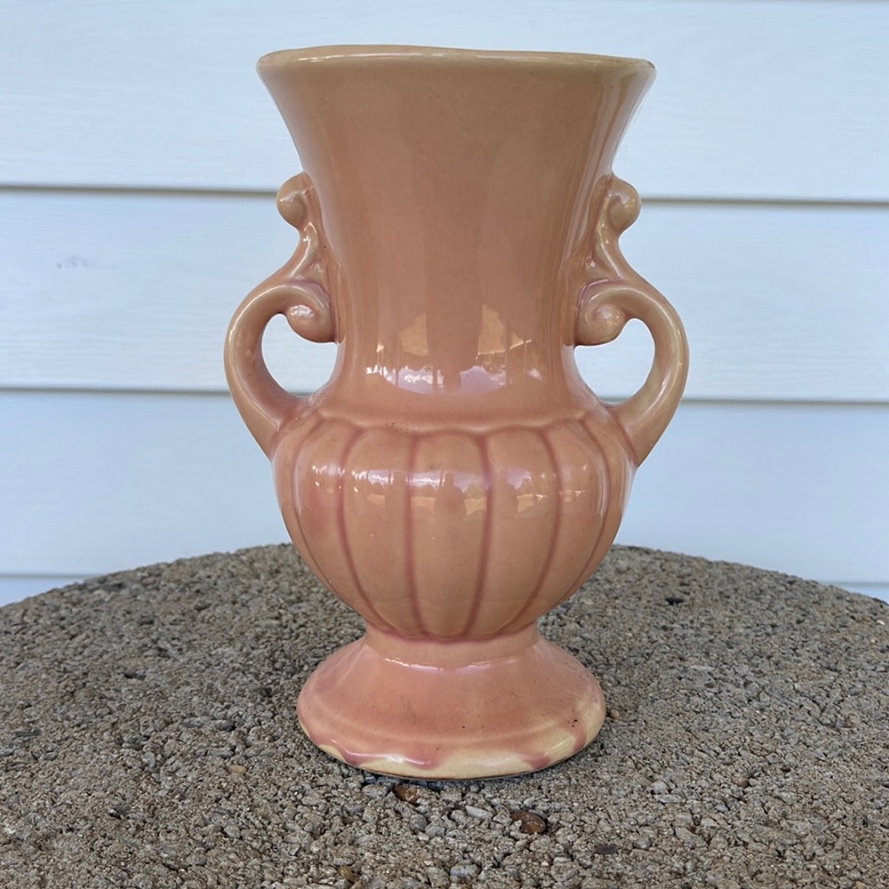 🌻 Vintage pink vase